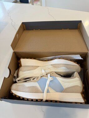 NB Sneakers